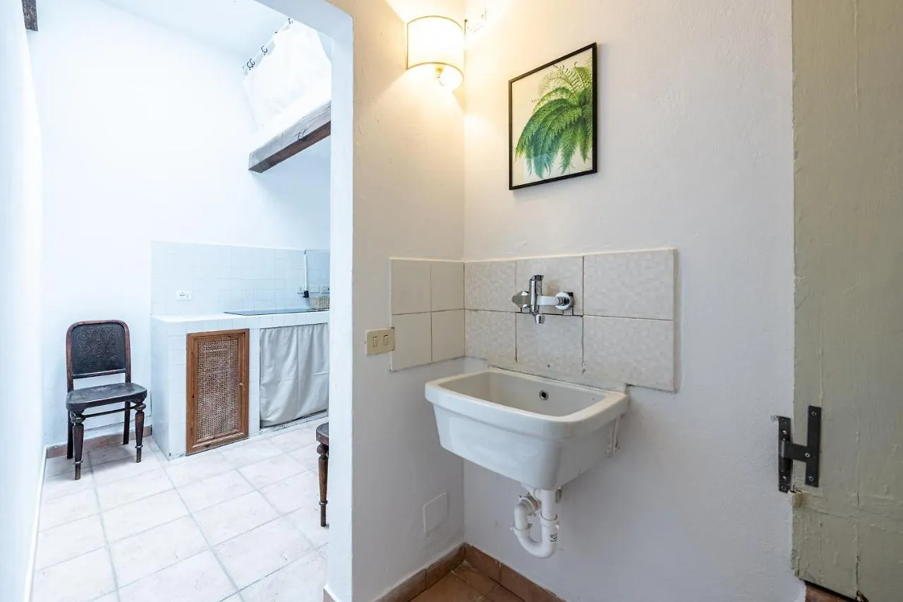 Guest house Santa Monaca Suites Florence