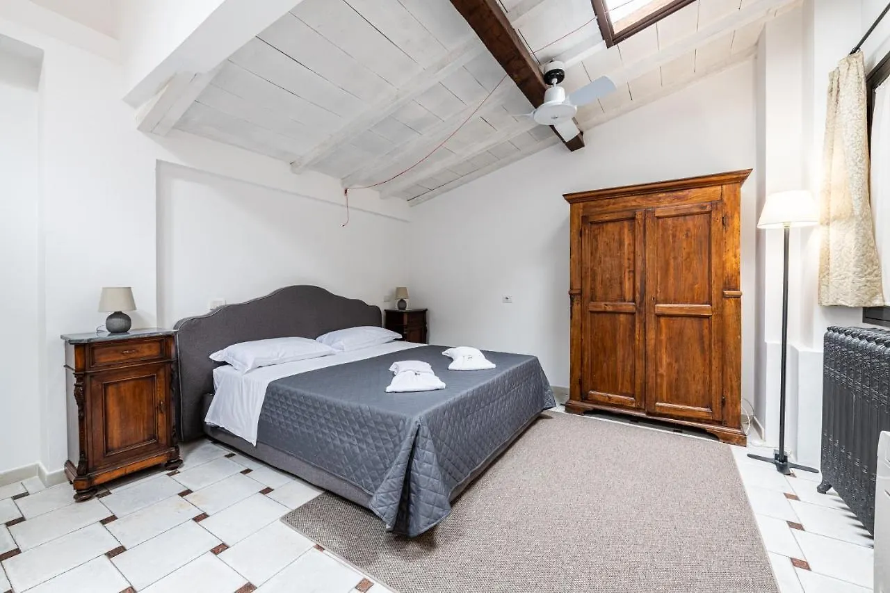 Santa Monaca Suites Florence