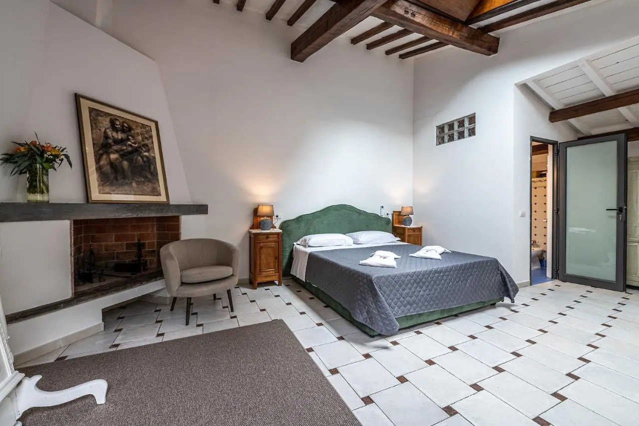 Guest house Santa Monaca Suites Florence