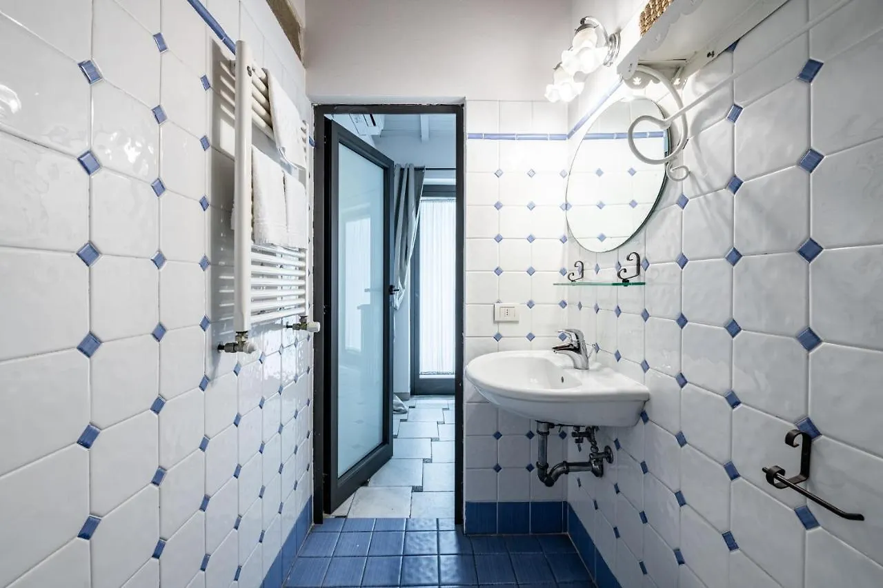 Guest house Santa Monaca Suites Florence Italy