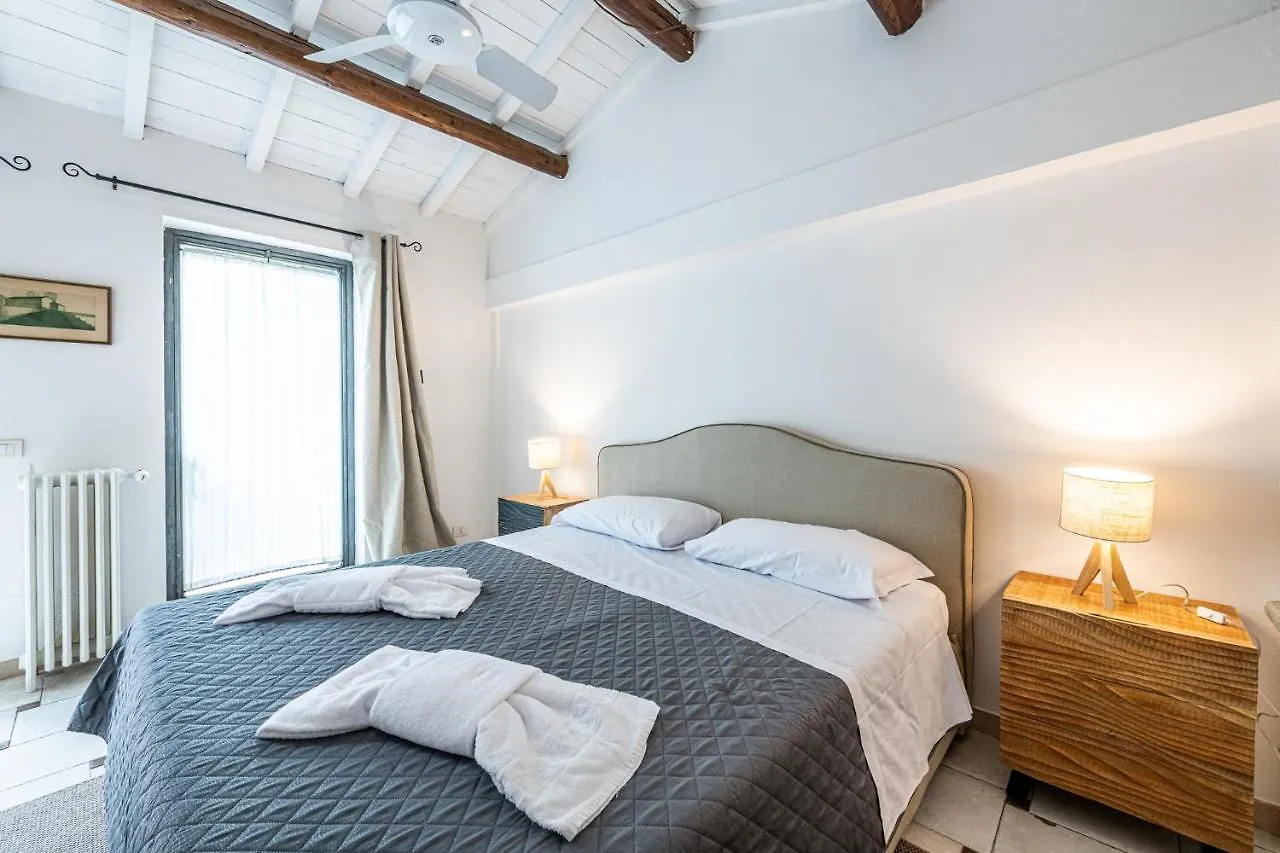 Guest house Santa Monaca Suites Florence Italy
