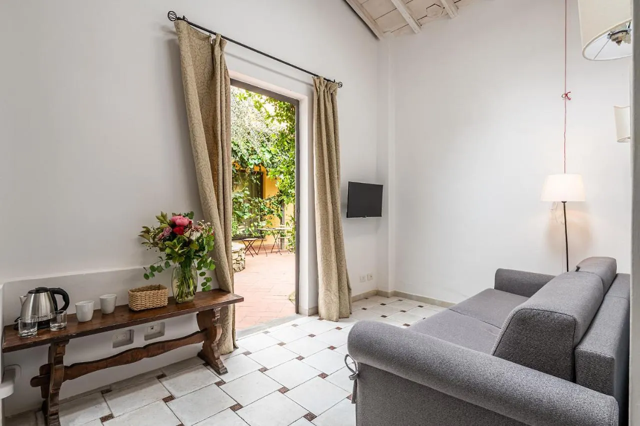 Guest house Santa Monaca Suites Florence
