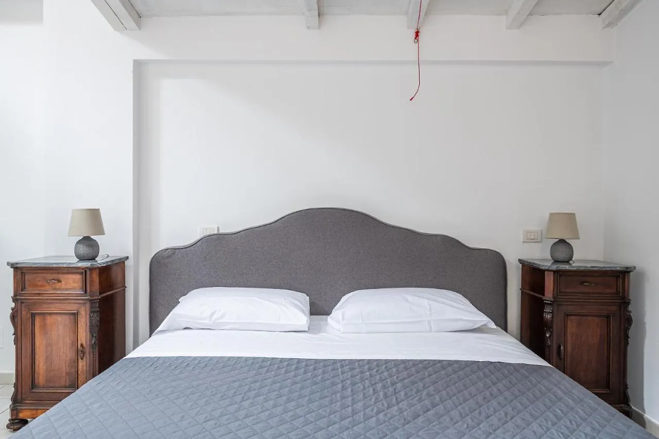 Guest house Santa Monaca Suites Florence